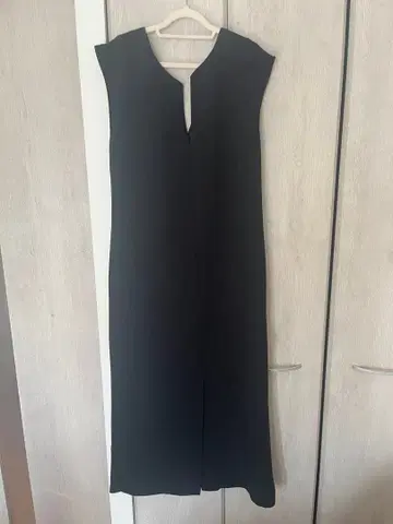 ur's 키넥 슬리브리스 원피스 레이어드 올 시즌 대응