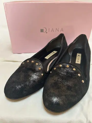 다이애나 블랙 펌프스 스터드 장식 23cm