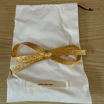 petite robe noire 리본 머리핀