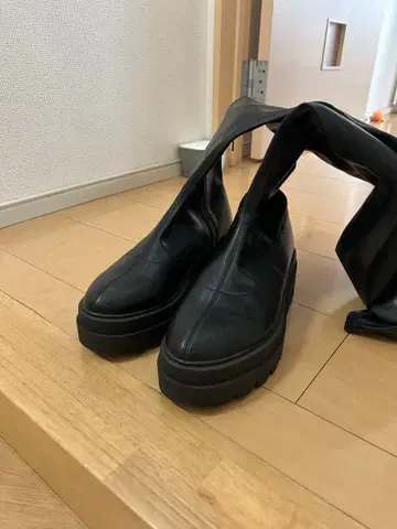 Lowrys farm 니하이 부츠 L