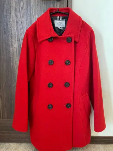 빨간색 울 피 코트 38호 사이즈