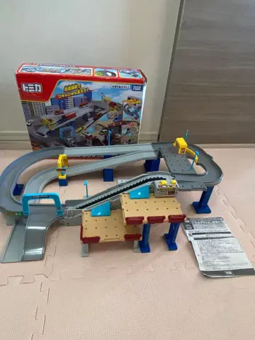 토미카 액션 고속도로 상자 설명서 포함