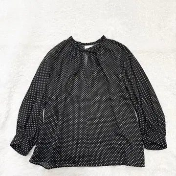 [ 보르지 ] 25년 새상품급 도트 프린트 프릴넥 블라우스 36 블랙