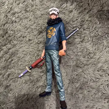 원피스 트라팔가 로 피규어