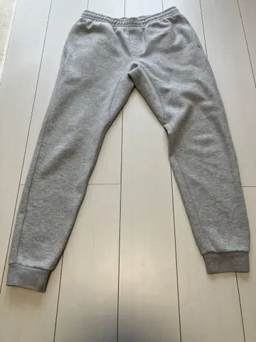 Lacoste 그레이 조거 팬츠