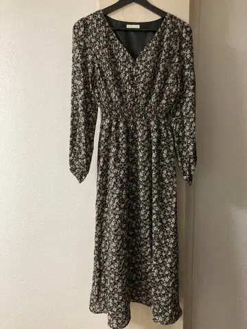 어스 뮤직 앤 이콜로지 미니 꽃무늬 원피스 블랙 프리 사이즈