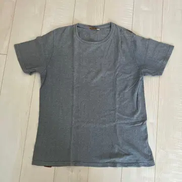 oromina 오로미나 T셔츠 M 사이즈