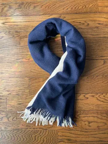 마가렛호웰 투톤 컬러 머플러