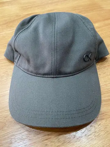 Calvin Klein 캡 카키