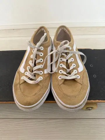 Vans 베이지 스니커즈 24.5cm