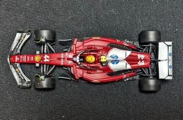 Ferrari SF-25 LookSmart 1/64