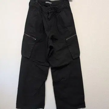 지퍼 포켓 블랙 카고 팬츠