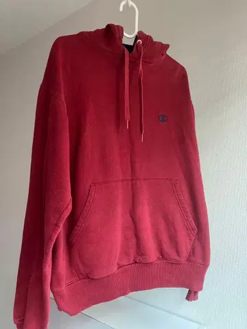 CHAMPION 빨간색 후드 부착 후드티 M 사이즈