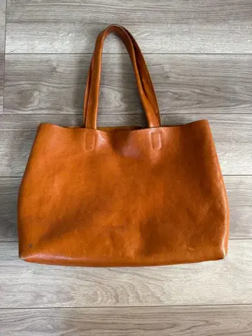 브라운 가죽 토트백 SLOW