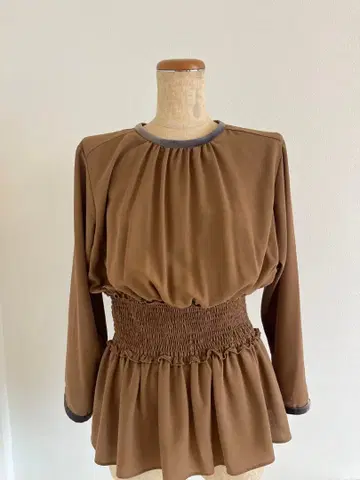 브라운 셔링 허리 긴팔 상의