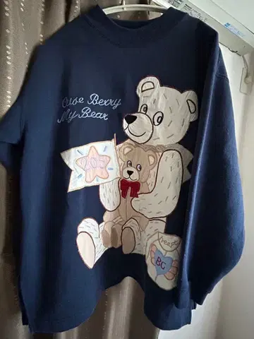 곰 자수 오버 사이즈 맨투맨 네이비