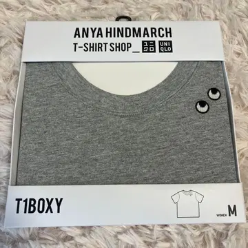 UNIQLO 안야 힌드마치 T셔츠 2개 세트