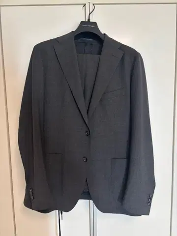 딸리아또레 셋업 수트 차콜 그레이