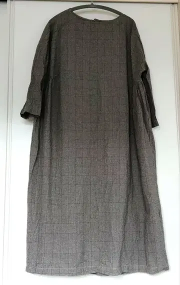 체크 무늬 7부 소매 A라인 원피스