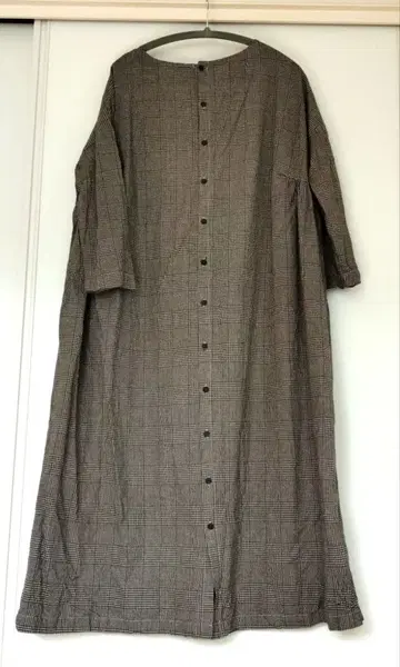 체크 무늬 7부 소매 A라인 원피스