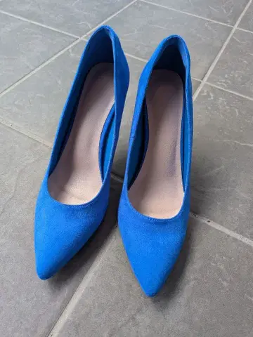 스웨이드 펌프스 하이힐