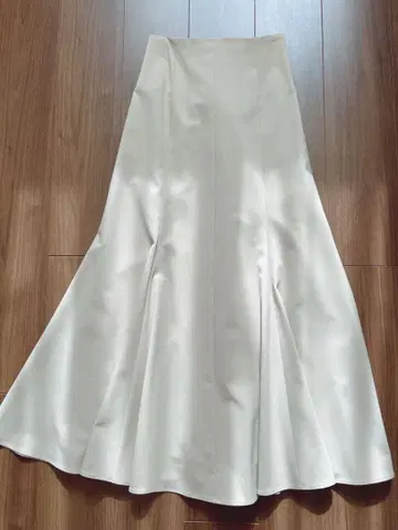 Acka. 레이스업 플레어 스커트