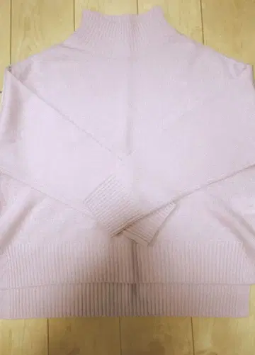 휴먼 우먼 터틀 니트 M 사이즈