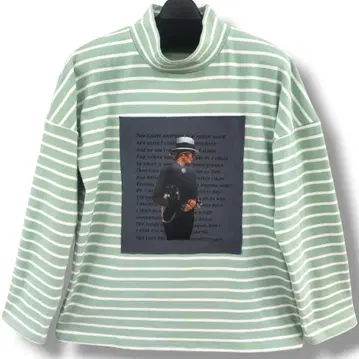 하이넥 상의 티셔츠 페일 그린 보더 마쉬멜로우 소재 가로 줄무늬