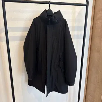 유니클로 몬스터 코트