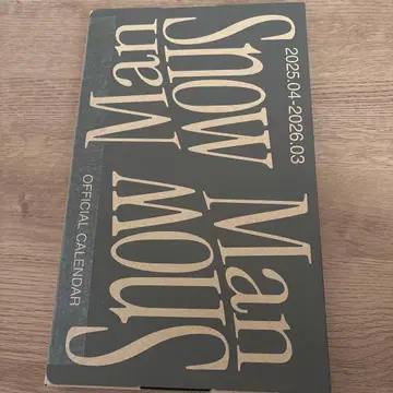 Snow Man OFFICIAL CALENDAR 2025.04-2026.