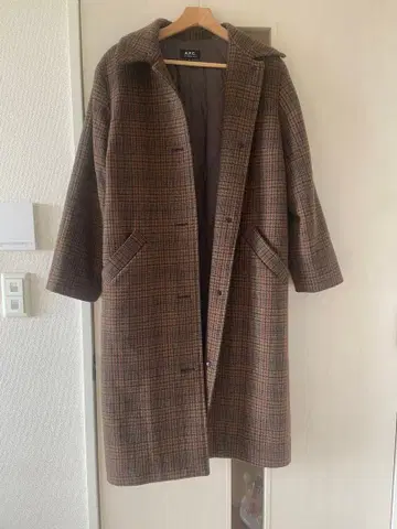 A.P.C. 체크 무늬 롱 코트 34