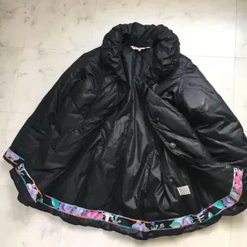 새상품급 LEONARD 레오나르 아름다운 프린트 다운 자켓 42