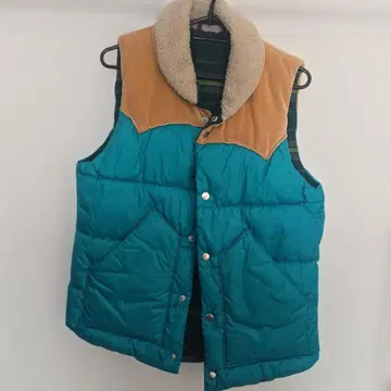 터콰이즈 브라운 다운 베스트