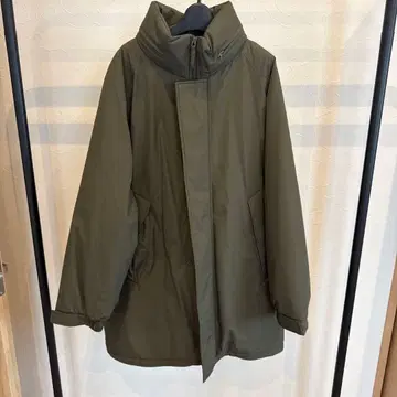 유니클로 올리브색 모즈 코트 L 사이즈