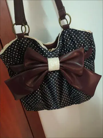 도트 무늬 리본 토트백