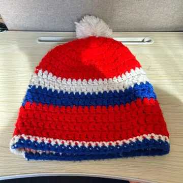 폼폼 포함 니트 모자 빨간색 파랑 화이트