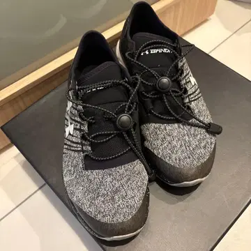 언더아머 밴딧 2 러닝 25cm