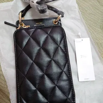 23구 퀼팅 디자인 스마트폰 숄더백