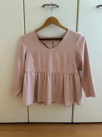 TIARA 페플럼 블라우스