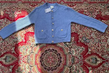 연한 파랑 니트 가디건