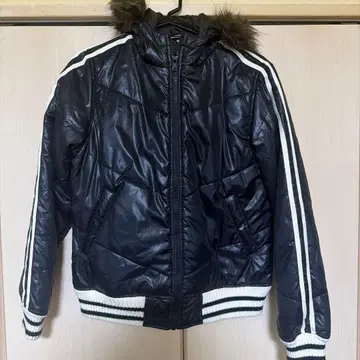 Converse 퍼 후드 블랙 다운 자켓