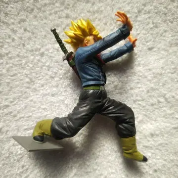 드래곤볼 피규어 트렁크스 슈퍼 사이어인