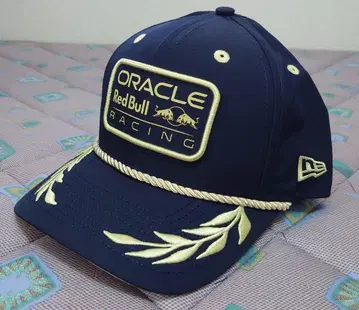 5 레드불 레이싱 2023 컨스트럭터스 챔피언 기념 캡