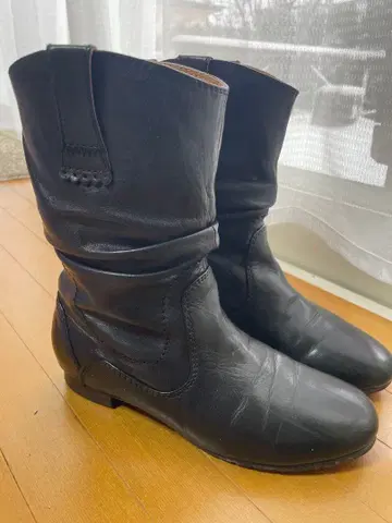 REGAL 블랙 가죽 부츠 22 사이즈