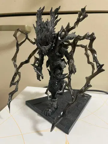 블랙 데쿠 피규어