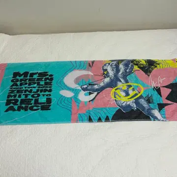 Mrs. GREEN APPLE 젠진미도와 라이언 타월