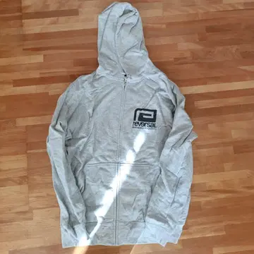 리버설 후드티 규슈 한정판