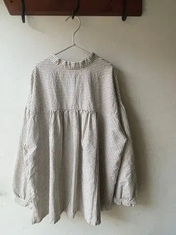 SUN VALLEY 옥스 스트라이프 2WAY 블라우스