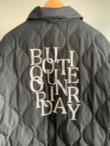 부티크 오디너리 리버서블 다운 코트 새상품급