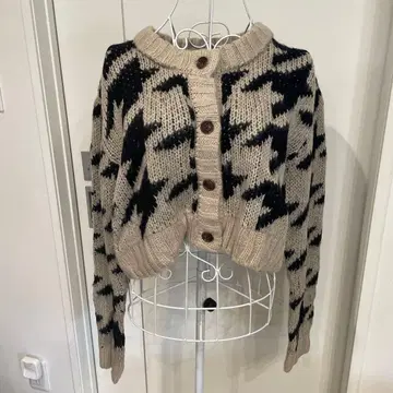 GYDA 하운드 투스 패턴 숏 니트 가디건